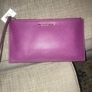Purple Micheal Kors wallet/clutch